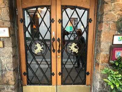 The Candlelight Restaurant