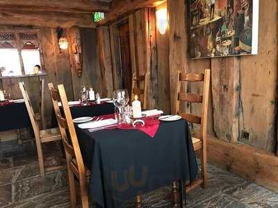 Doran's Courtyard Bistro