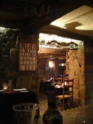 Doran's Courtyard Bistro