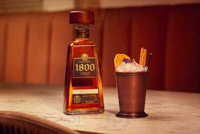 Richmond Vault Gastropub, Craft Beer & Cocktails