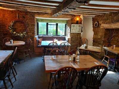 Rose And Crown Ratley