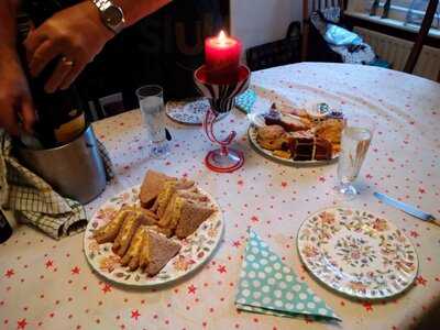 Anna's Tea Room & Gin House