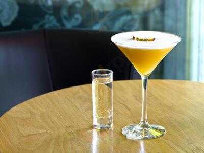 Rock And Rose Restaurant