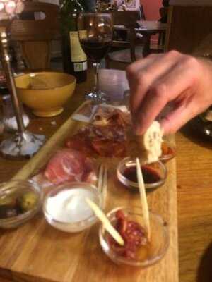 Rustic To Regal Deli & Bodega