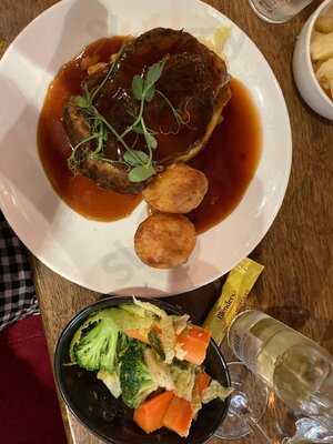 Badgers Bar And Restaurant