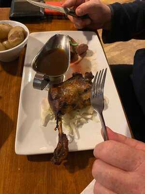 Alfred's Bar & Grill