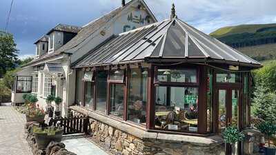 The Golden Larches Cafe And B&b