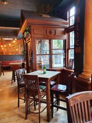 The Old Fishmarket By Sankey's