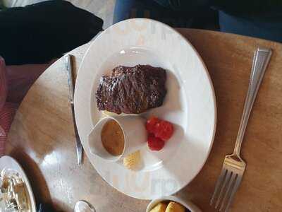 Dockside Bar And Grill