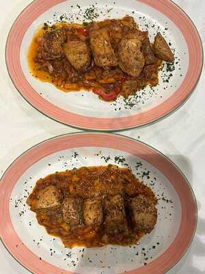 Barros' Tropical Bistro