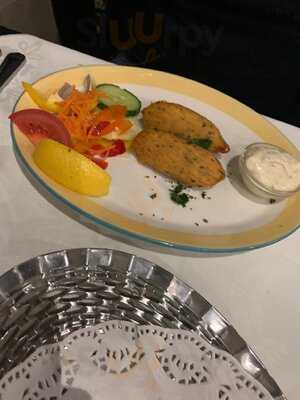 Barros' Tropical Bistro