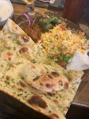 Three Tuns Bar & Grill