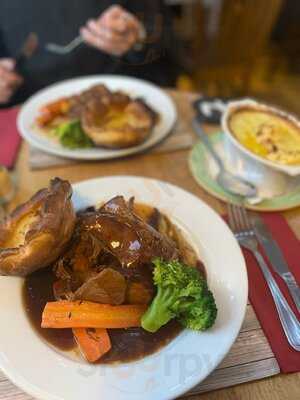 The Swan Inn, Little Chart