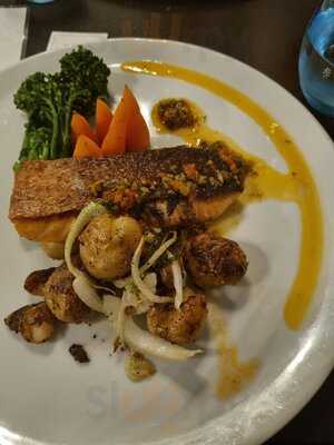 The Cliffe Lounge Bar & Kitchen