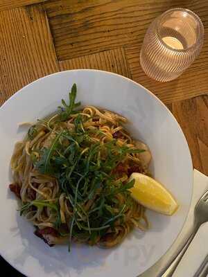 The Cliffe Lounge Bar & Kitchen