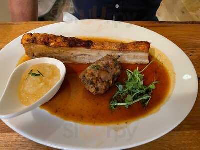 Squire & Horse Restaurant