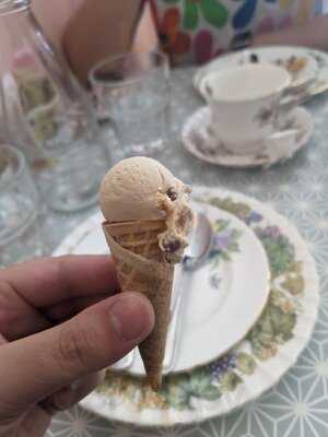 Whittle Vintage Tearooms & Cafe