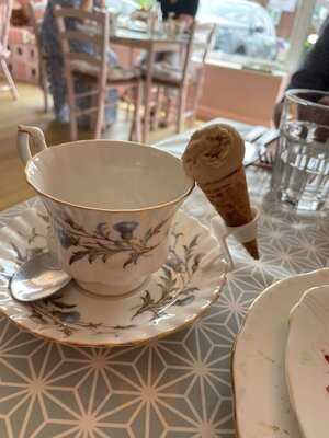 Whittle Vintage Tearooms & Cafe