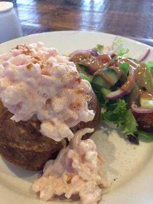 Rokers The Farmhouse Cafe Restaurant & Bar