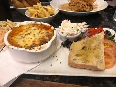 Link 47 Bar & Restaurant