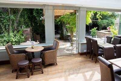 The Barn Pub And Restaurant