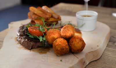 The Dolphin Bar & Restaurant