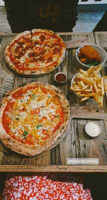 Nonna's Wood Fired Pizzas