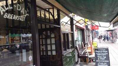 Danny's Pie And Mash