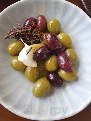 Lasseter's Restaurant & Bar