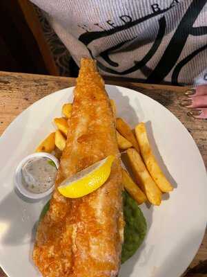 Grasshopper On The Green