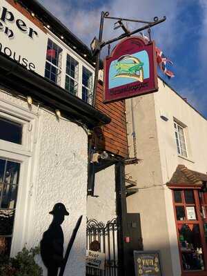 Grasshopper On The Green