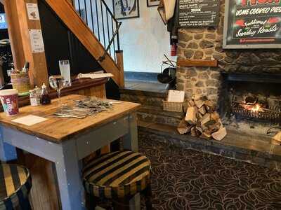 Grasshopper On The Green