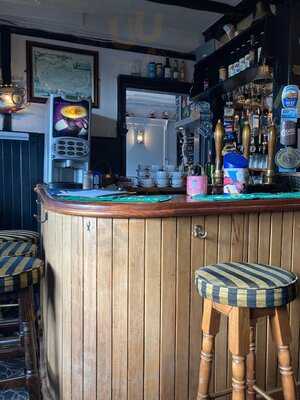 Grasshopper On The Green