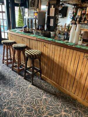 Grasshopper On The Green