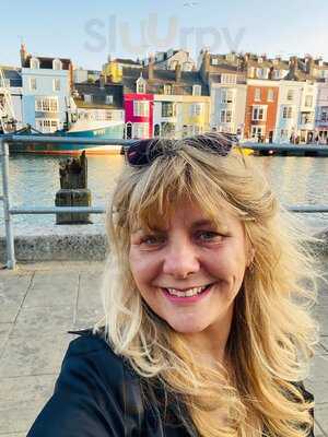 The George Bar & Grill