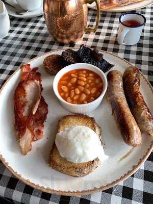 Primrose On The Quay