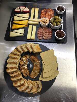 Ralph's Wine Cellar & Delicatessen