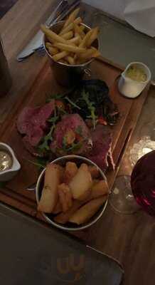 Cardo Restaurant & Eatery