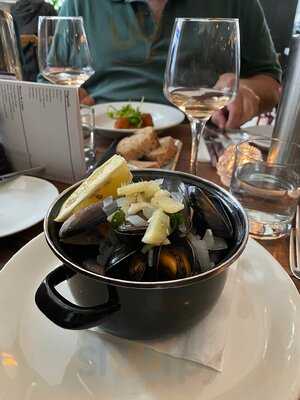 Cardo Restaurant & Eatery