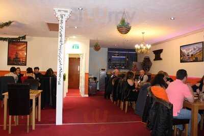 Lemon Leaf Restaurant & Bar