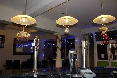 Lemon Leaf Restaurant & Bar