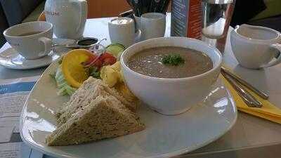 The Eatrium At Gillies