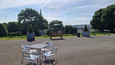 Gwyn's Cafe & Pavilion