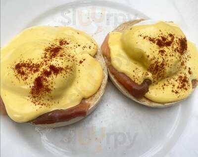 Leif Tearooms And Piano Bar