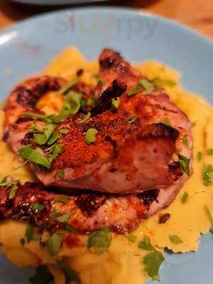 Alexandra's Restaurant