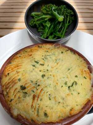 The Three Horseshoes