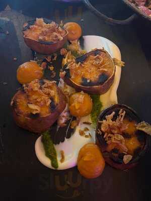 Two Chihuahua's Gringo's Bar & Restaurant