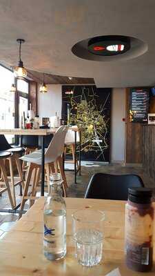 Cw2 Burger By Local Burger