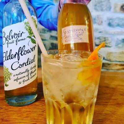 Farthings Hotel And Restaurant