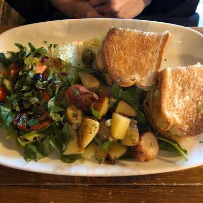 Aroma Cafe & Tapas Bar